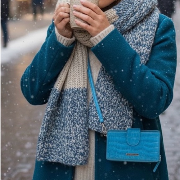 Samantha Brown Blue Crocodile Embossed Wallet - Picture 2 of 6